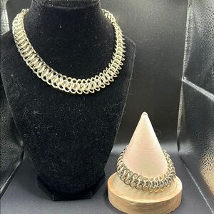 Vintage silver tone necklace and bracelet set